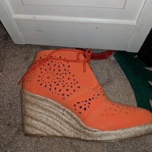 Orange wedges